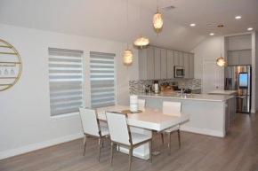 Bright and Cozy 3BR- Great Location for Exploring